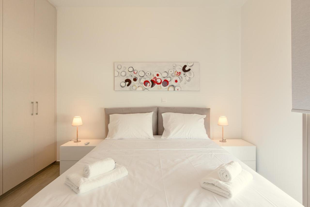 Palm Tree Villas Livadhia ภายนอก รูปภาพ